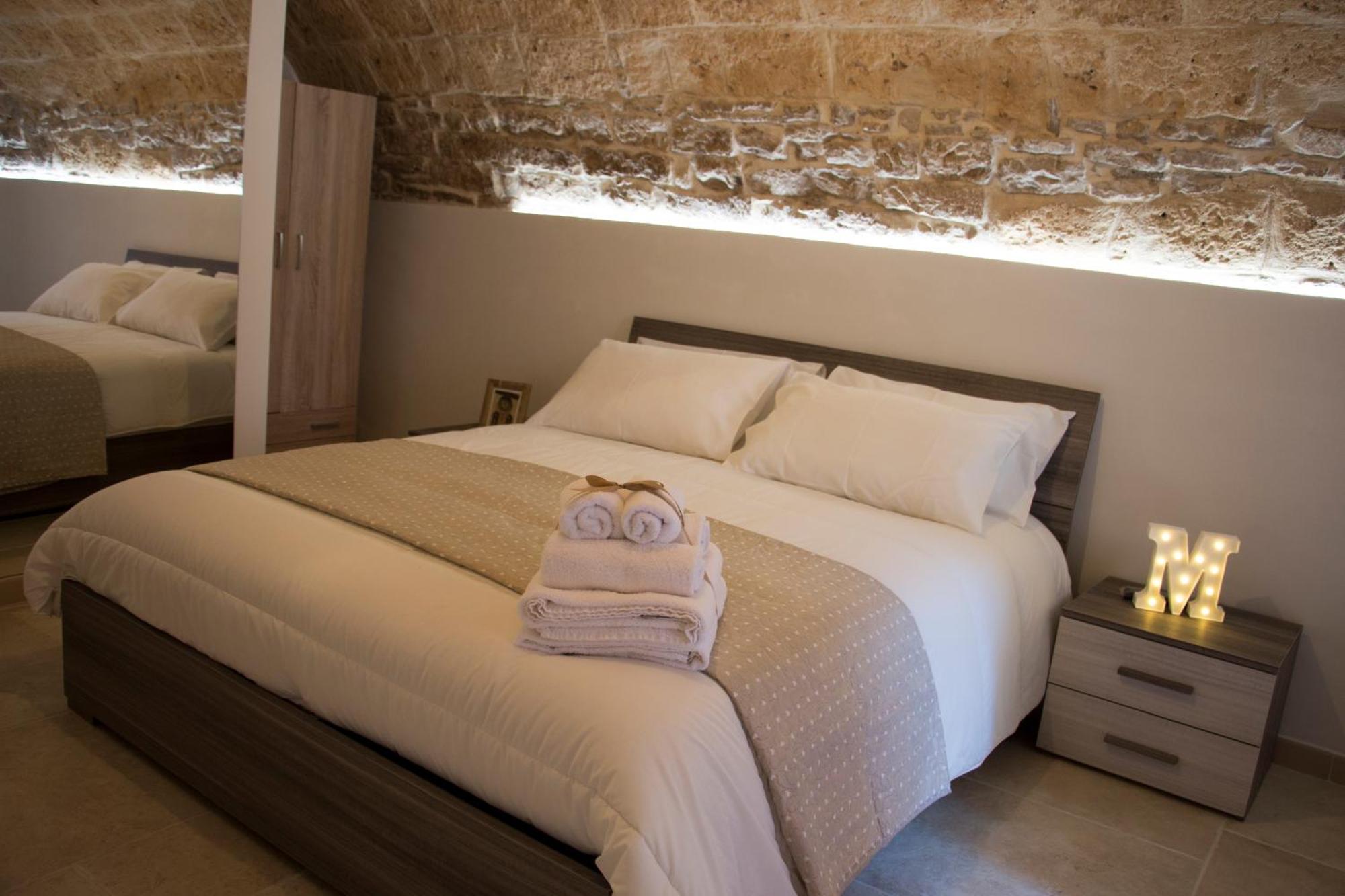 B&B Montebello Trani Eksteriør bilde