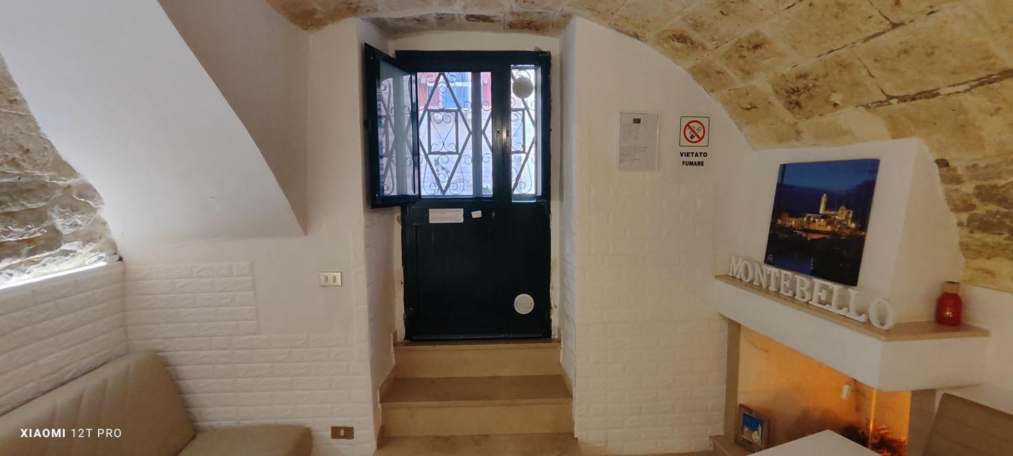 B&B Montebello Trani Eksteriør bilde